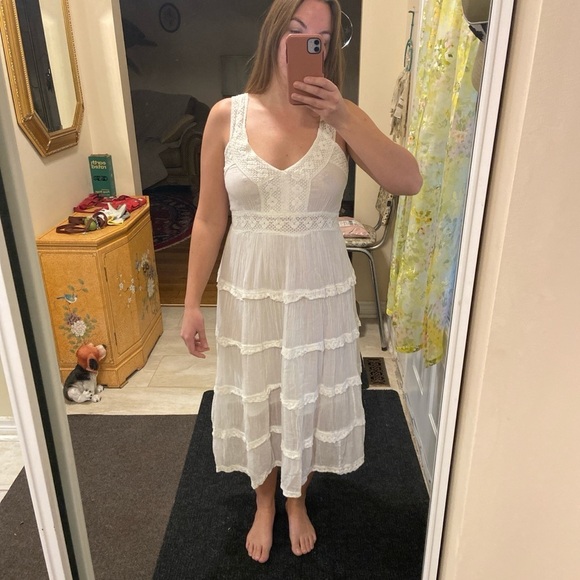 White Lace MIDI Dress - Picture 6 of 6